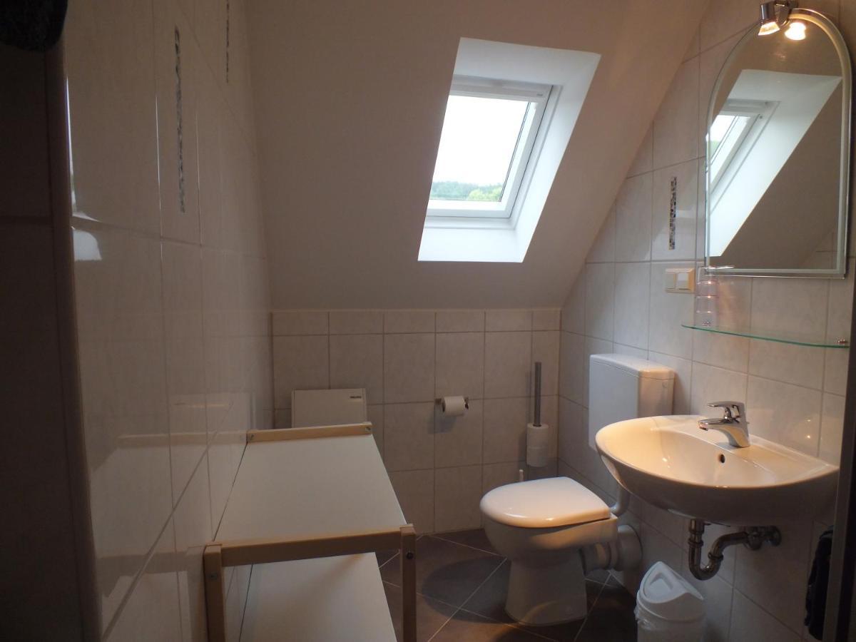 Ferienhaus Moni Mit 2 Separaten Wohnungen Am Silbersee Frielendorf Екстериор снимка