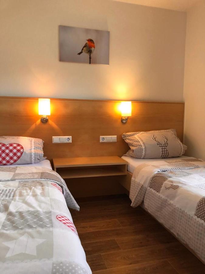 Ferienhaus Moni Mit 2 Separaten Wohnungen Am Silbersee Frielendorf Екстериор снимка