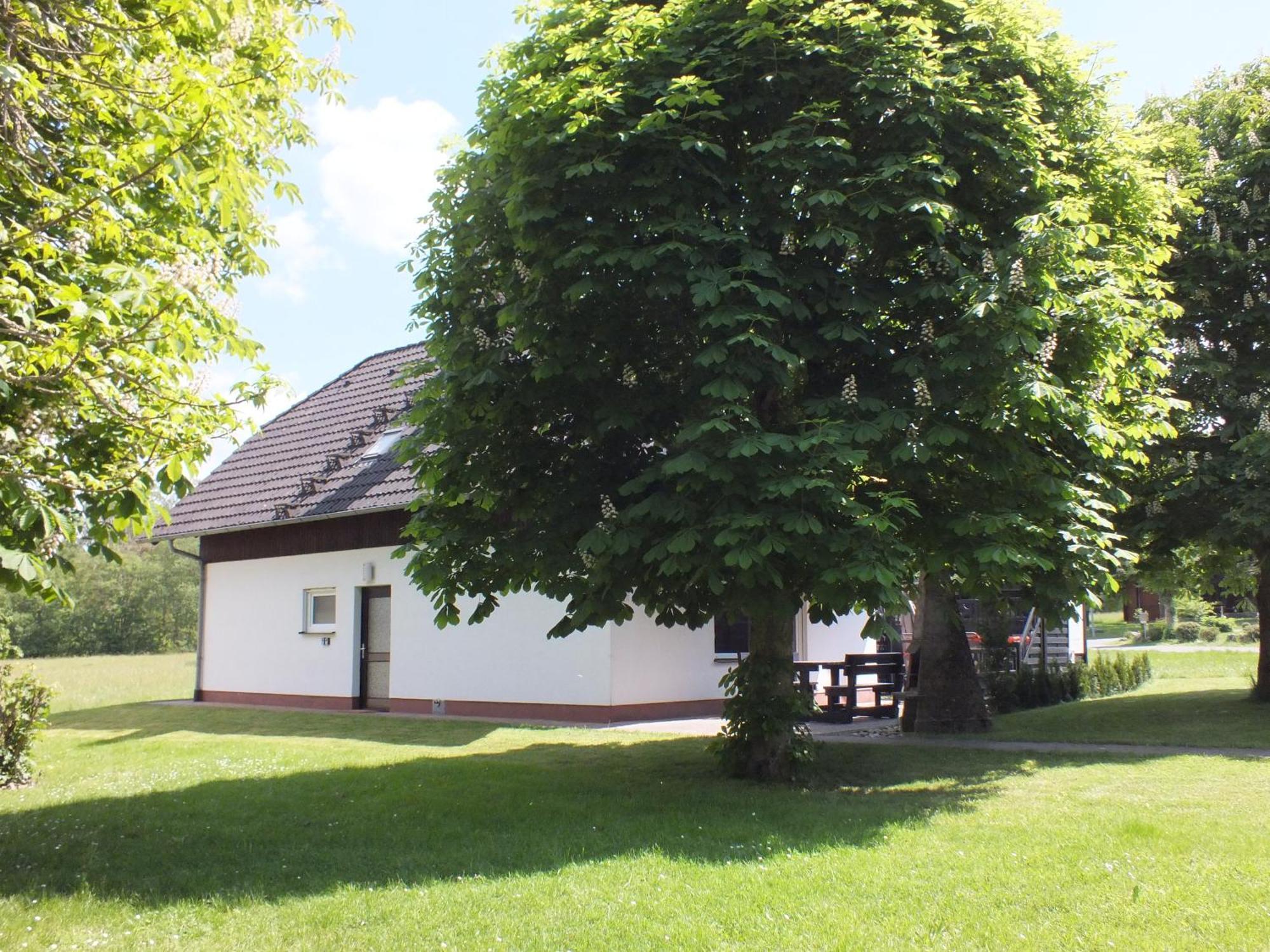 Ferienhaus Moni Mit 2 Separaten Wohnungen Am Silbersee Frielendorf Екстериор снимка
